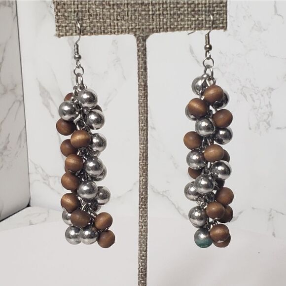 FRENCH HOOK Beaded Cluster Dangle Earrings - Picture 1 of 6
